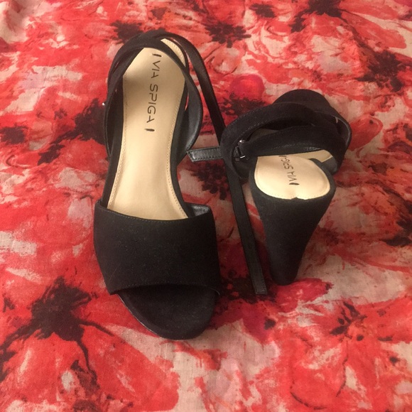 COPY - Black strap heels - Picture 3 of 3